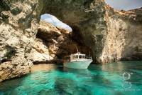 Private Boat Tour Experience with Snorkeling Blue Lagoon and Comino