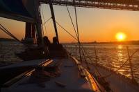 Lisbon Sunset Sailing Tour with White or Rose Wine and Snacks