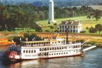 Paddlewheeler Creole Queen Historic Mississippi River Cruise