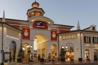 Outlet Best Shopping Mall Tour