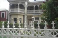 Adelaide Walking Tour: East End Escapade