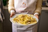 Cesarine: Small group Pasta and Tiramisu class in Como