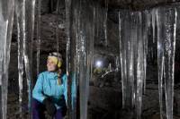 Day Trip from Reykjavik: Cave Exploring in Gjábakkahellir and Snorkeling in Silfra