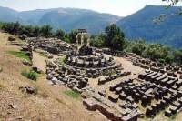 Delphi Highlights: Guided Day Tour from Athens