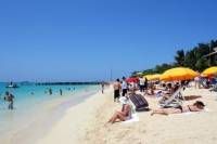 Doctor's Cave Beach Admission with Round-Trip Transfer in Montego Bay