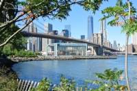 DUMBO Brooklyn Tour: Art-Culture-Coffee-Wine with Optional Brooklyn Bridge Walk