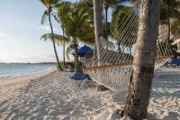 Freeport Shore Excursion: Round-Trip Beach Transfer to Junkanoo Beach