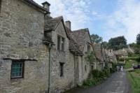 Full Day Cotswolds Highlight with Japanese-speaking Guide/ with Assistant