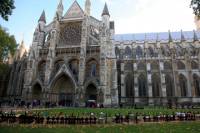 Highlights of London Walking Tour Including Afternoon Tea