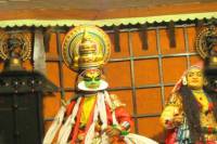 Kochi Evening Excursion: Kathakali Dance Show including Dinner and Hotel Transfer