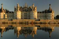Loire Valley Castles Day Trip from Paris with Japanese Guide