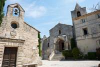 Orange, Les Baux de Provence and Arles Small Group Day Trip