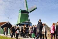 Private Day Trip to Zaanse Schans Windmills, Volendam and Edam from Amsterdam