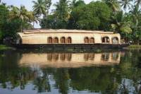 Private Tour: Kerala Deluxe Houseboat Backwater Day Tour in Alappuzha