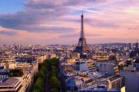Private tour to visit Paris in a Luxury Car