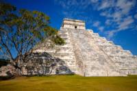 Riviera Maya Combo: Chichen Itza Tour plus Dolphin Xtreme