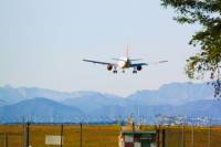 Shared Arrival Transfer: Lyon-Saint Exupery Airport to Lyon Hotel