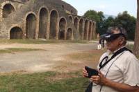 Small-group 3D Virtual Reality Pompeii Tour Led by a Tour Assistant Without a Licensed Guide