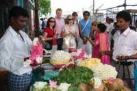 Small-Group Bazaar Walking Tour in Chennai