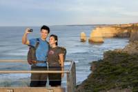 Small-Group Great Ocean Road Tour with Eureka Skydeck and Edge Experience