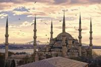Small-Group Istanbul Tour: Skip-the-Line Hagia Sophia and Basilica Cistern, Bosphorus Cruise, Blue Mosque and Grand Bazaar