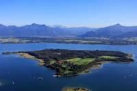 Small-Group Lake Chiemsee And Royal Palace of Herrenchiemsee Day Tour from Munich by Train