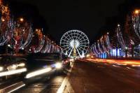 Small Group Paris Night City Tour with Interactive Audioguide and Sightseeing Cruise
