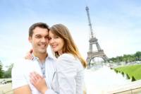 Valentine's Day in Paris: Skip-the-Line Eiffel Tower Ticket with Tour, Champagne or Dinner