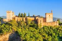 Viator Exclusive: Priority Access to Alhambra and Generalife Gardens in Granada