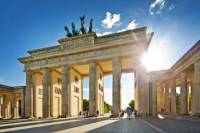 Warnemuende Shore Excursion: Private Berlin Tour