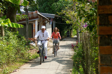2-Day Mekong Delta Bicycle Tour from Ho Chi Minh City