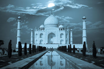 2-Day Private Tour of Agra from Delhi including Taj Mahal at Full Moon