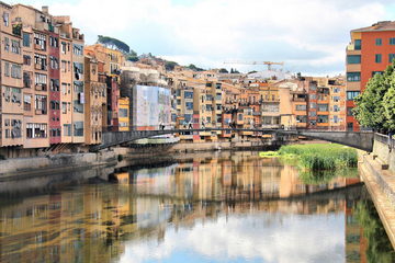 2-Day Small Group Tour from Barcelona including Montserrat, Vic, Girona and Figueres