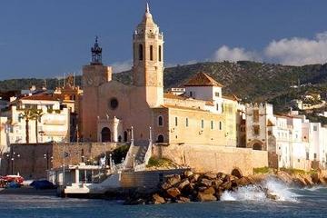 2-Day Southern Catalonia Tour: Sitges, Tarragona and Santes Creus