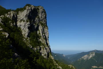 2-Day Versilia and Apuan Alps Hiking Tour from Florence