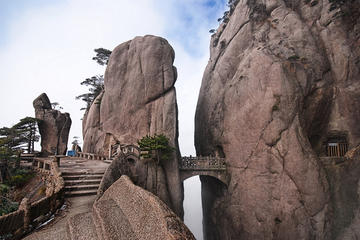 3-Day Huangshan Essence and Ancient Village Tour