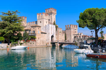 4-Day Italian Lakes and Verona Tour from Milan