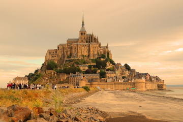 4-Day Normandy, St Malo, Mont St Michel, Chateaux Country
