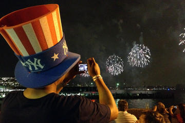 4th of July Fireworks Viewing Party on New York City's Hudson River Pier