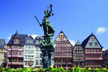 6-Day Tour from Berlin to Frankfurt Including Hamburg and Hamelin