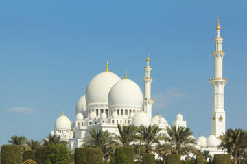 Abu Dhabi City Highlights Tour: Sheik Zayed Mosque, Zayed Centre, and Heritage Village
