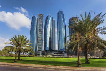 Abu Dhabi Skyscrapers and Iconic Sights Tour