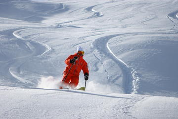 Adult Group Snowboard Lessons in Moutiers