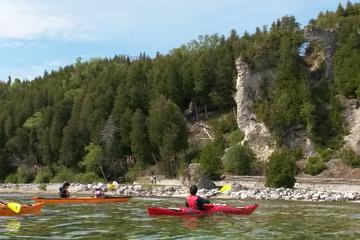 Arch Rock Adventure Kayak Tour