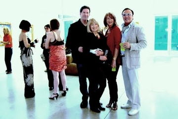 Art Gallery Tour with Luxury Shopping Excursion from Palm Springs