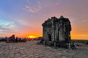 3-Days Discovery Of Angkor: Waterfalls, Floating Village and Banteay Srei temple
