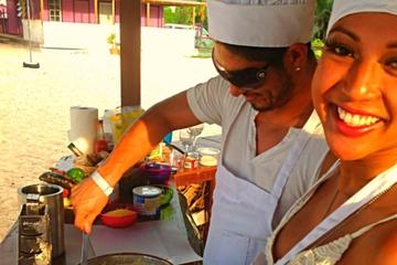 Bahamian Beachside Cooking and Cocktail Class in Nassau