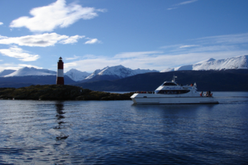 Beagle Channel and Sea Wolves Island Catamaran Cruise