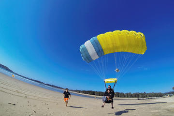 Coffs Harbour 6,000ft, 12,000ft or 15000ft Tandem Skydive on the Beach
