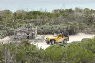 Cozumel Jeep and Snorkel Adventure Tour